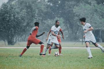 国足新一期集训大名单：武磊，蒋光太入选，李昊、戴伟浚在列｜UED官网（配图示意）
